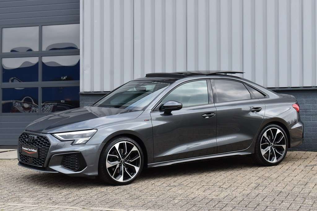 Audi A3 35 Tfsi Limousine S-Line Black Ed 2021 - Afbeelding 2