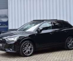 Alternative view of Audi Q3 45 Tfsi e 245 Pk S-Line Black Ed 2021