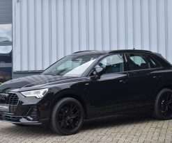 Alternative view of Audi Q3 45 Tfsi e 245 Pk S-Line Black Ed 2021