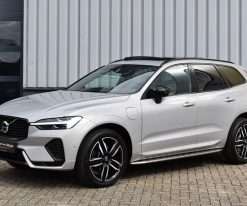 Alternative view of Volvo XC60 2.0 T6 Plug-in Hybrid AWD 350 Pk R-Design 12-2021