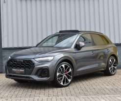 Audi Q5 50 TFSI e S-Line Competition 299 Pk Black Edition