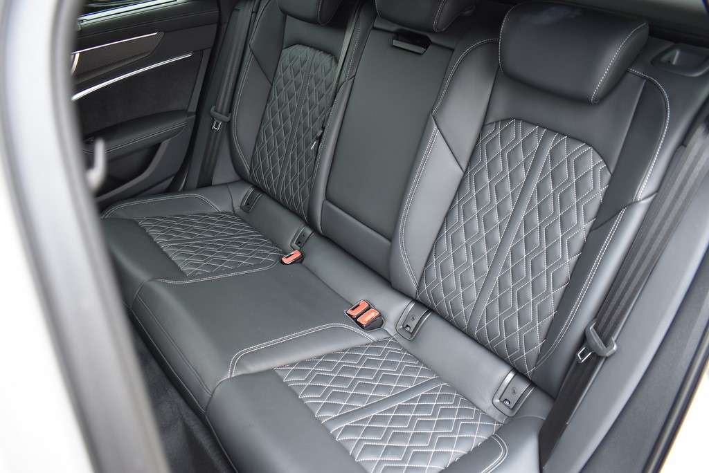 Audi A6 Avant 55e TFSI Quattro 367 Pk S line Black Ed 2023 - Afbeelding 12