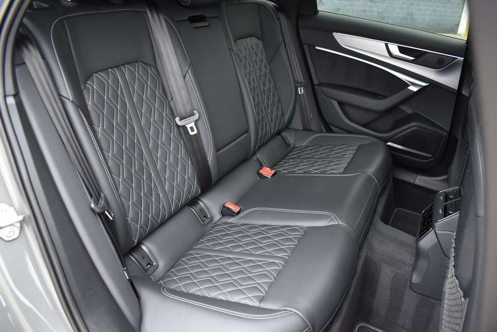Audi A6 Avant 55e TFSI Quattro 367 Pk S line Black Ed 2023 - Afbeelding 13